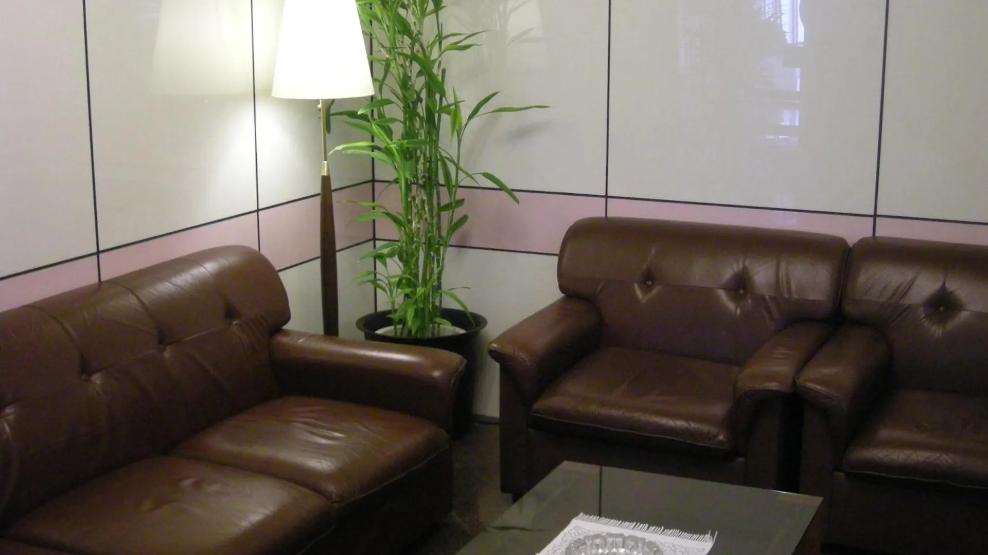 Weekly Green In Namba Osaka 2*,  Japan